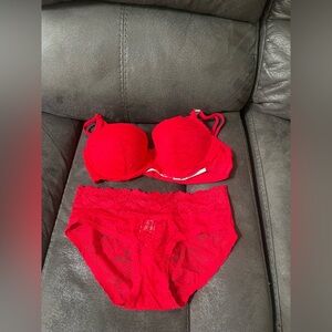 PINK Victoria's Secret Red Lace Push-Up Bra & Lace Brief Set